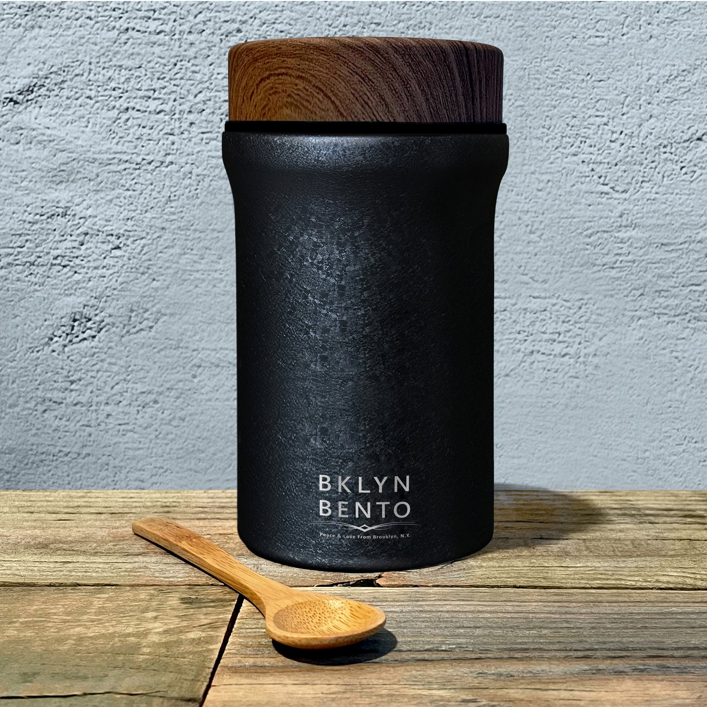 Bklyn Bento Stainless Steel Insulated Food Thermos with Bamboo Spoon, 100% Leak Proof Food Jar – Cracked Coal (Large / 20oz)